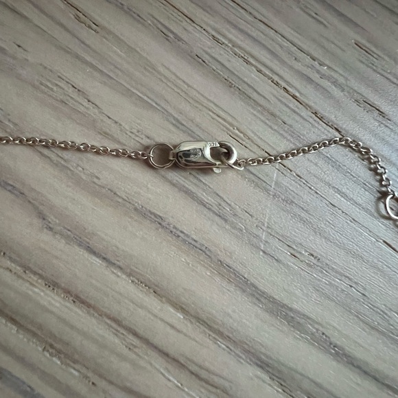 The clear cut wanderlust diamond necklace - Picture 5 of 5